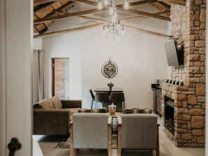  Vacation Hub International | Mambakloof Country Estate Main
