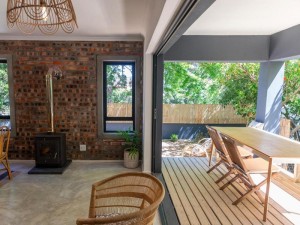  Vacation Hub International | The Gate House Main