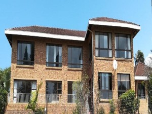  Vacation Hub International | Rockview Guest House Main