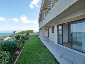  Vacation Hub International | The View at Whale Cove De Kelders Main