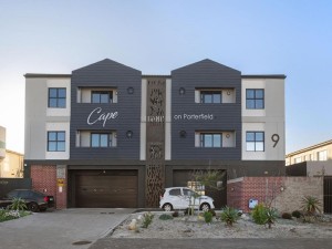  Vacation Hub International | Cape on Porterfield Unit 5 Main