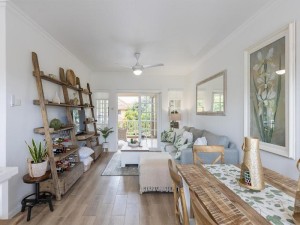  Vacation Hub International | 63 Villa Med Main