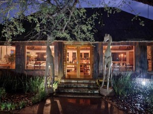  Vacation Hub International | Karongwe River Lodge Main