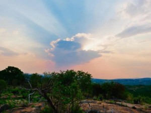  Vacation Hub International | Mountain Valley Stay Main