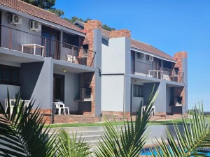 Vacation Hub International | Piketberg Guesthouse Main