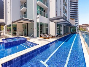  Vacation Hub International | Oaks Brisbane Festival Suites Main