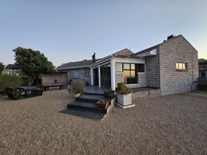  Vacation Hub International | The Dutch Corner house Main