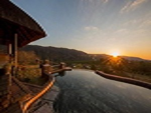  Vacation Hub International | Lions Rock Rapids - Lodge Main