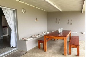  Vacation Hub International | Tamassa Holiday Home on the Beach, in Port Edward Main