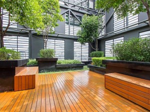  Vacation Hub International | Holiday Inn Express Bangkok Siam Main