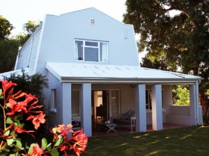  Vacation Hub International | Stanford Country Cottages Main
