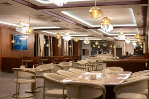  Vacation Hub International | Golden River Hotel By Continent Main