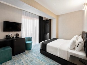  Vacation Hub International | Hotel Old City Main