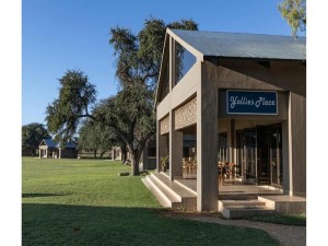  Vacation Hub International | Sandune Game Lodge Main