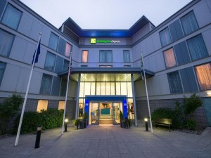  Vacation Hub International | Holiday Inn Express London Stansted Airport, an IHG Hotel Main