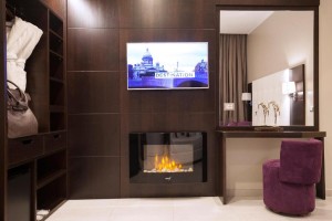  Vacation Hub International | Roman Holidays Boutique Main
