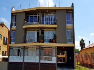  Vacation Hub International | Hyswan Self Catering Guesthouse Main