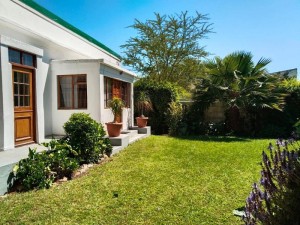  Vacation Hub International | Large Family Holiday Home Main