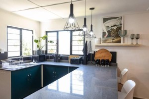  Vacation Hub International | Fraser Retreat Main