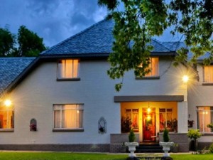  Vacation Hub International | Africlassic Harrismith -  Guest House Main