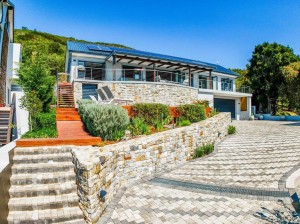  Vacation Hub International | Bushbuck Terrace Main