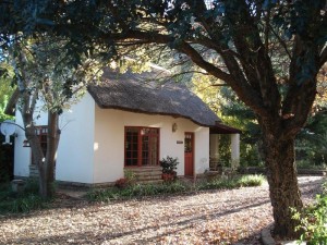  Vacation Hub International | Peebles Cottage Main
