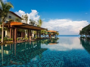  Vacation Hub International | Dusit Princess Moonrise Beach Resort Main