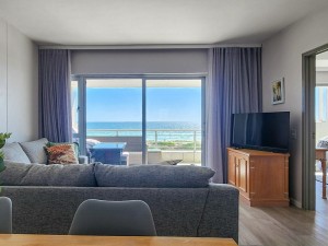  Vacation Hub International | Dolphin Delight Main