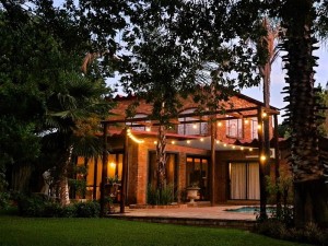  Vacation Hub International | Butlers Crown Main