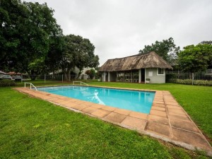  Vacation Hub International | 12 Ihlati Lodge, Wakenshaw Main