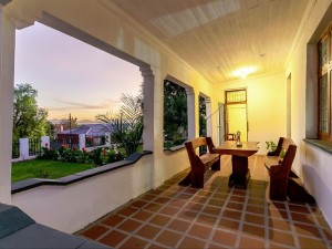  Vacation Hub International | Ravenscliff Villa Main