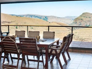  Vacation Hub International | 848 at Highland Gate by Euphoric Leisure Main