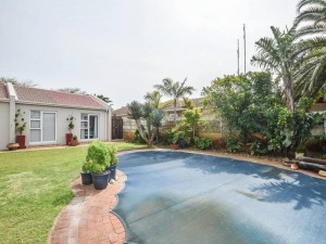  Vacation Hub International | Pet friendly & Close to Beach at 2 Saasveld Main
