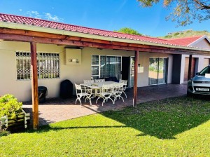  Vacation Hub International | Sedgefield Lagoon Hideout Main