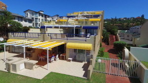  Vacation Hub International | Club Ten Room