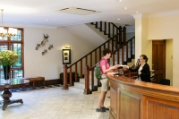  Vacation Hub International | Queens Hotel Room