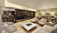 Vacation Hub International | Hilton Durban Room