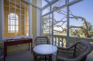  Vacation Hub International | Colona Castle Room
