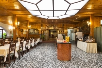  Vacation Hub International | Husa Meson Castilla Room