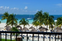  Vacation Hub International | Beachscape Kin Ha Villas & Suites Room
