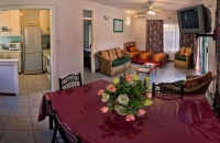  Vacation Hub International | La Rochelle Inn Room