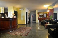  Vacation Hub International | Ascot Malpensa Room