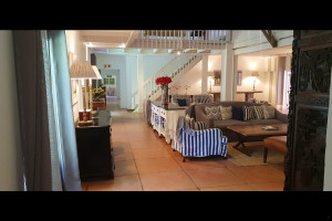  Vacation Hub International | The Hertford Country Hotel Room