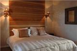  Vacation Hub International | African Violet Room