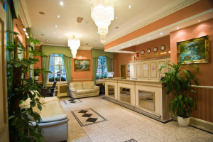  Vacation Hub International | The Alexandra Room