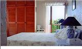  Vacation Hub International | The Albatross Room