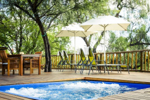  Vacation Hub International | Riverside Guest Lodge Room