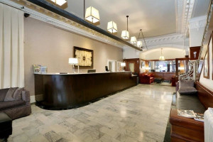  Vacation Hub International | The Mosser Hotel Room