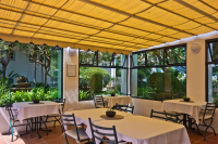  Vacation Hub International | Eikendal Lodge Room