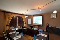  Vacation Hub International | Forever Hotel @ Centurion Room
